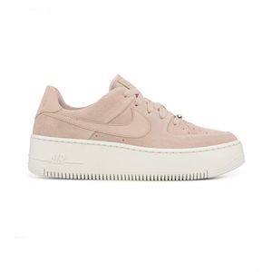 Nike Women's Air Force 1 Sage Low